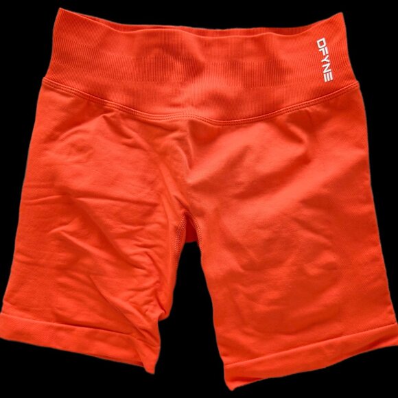 DFYNE Impact Shorts 6.5 inch NWOT Chilli Size Small - Picture 3 of 5